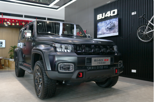 硬派越野长跑之王 到店实拍 BJ40刀锋英雄版