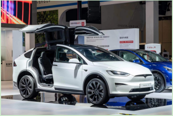 燃油车如临大敌：Model 3/Y调整售价、全新Model S/X即将交付！